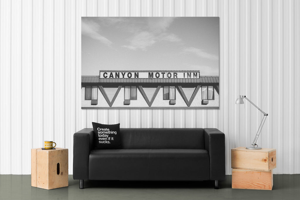 Canyon motor inn - N&B